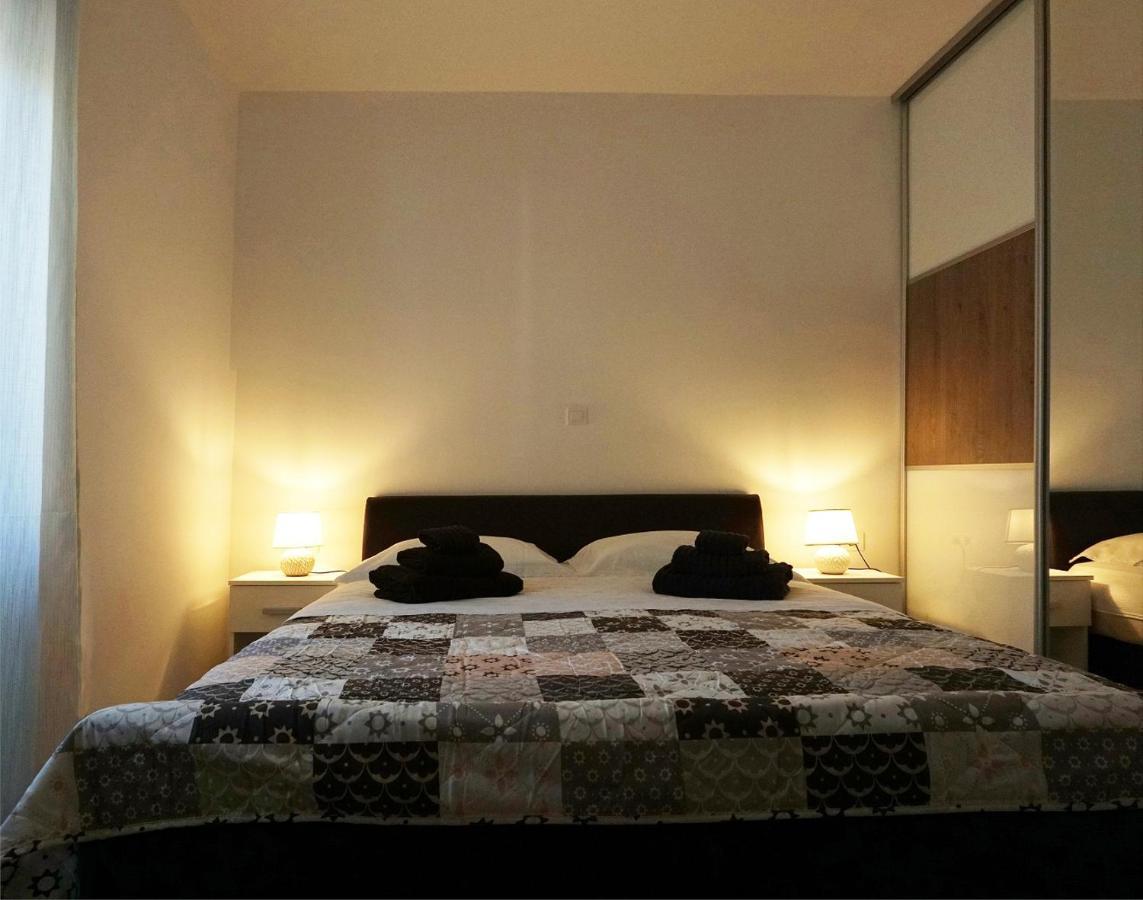 Deluxe Apartment Joia With Balcony On The Beach Bacvice, Free Parking, Old Town, Near Ferry Port Split Extérieur photo